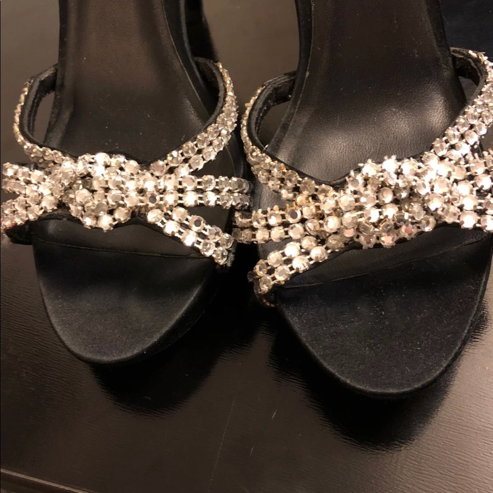 Pelle Moda High Heels
